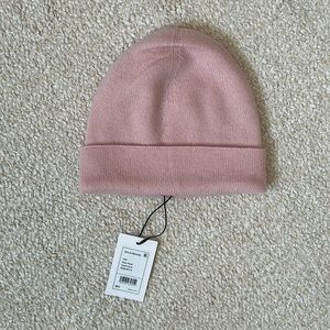 THEORY Cashmere Beanie Hat in Pink